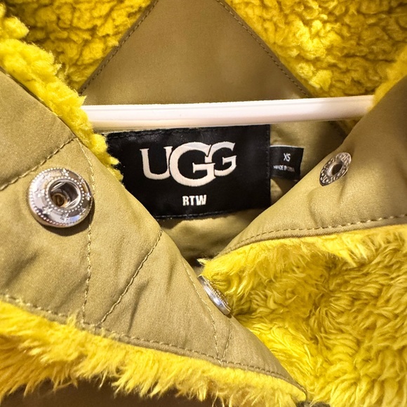 Uggs Gayel Sherpa half snap - Picture 4 of 7